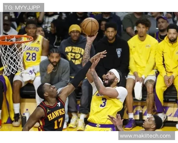 2013年湖人对阵老鹰的经典对决回顾与精彩瞬间分析 2013年湖人对阵老鹰的经典对决回顾与精彩瞬间分析